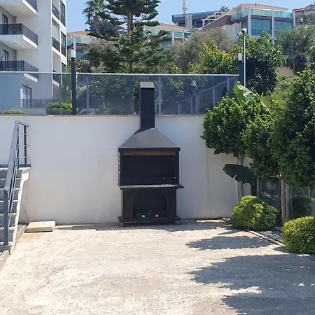 Apartamento A Dreamy Luxury One-bedroom With Special Views Of The Forest, Sea And Sunset