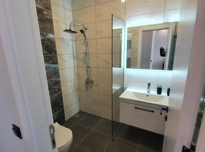 A Dreamy Luxury One-Bedroom Apartment With Special Views Of The Forest, Sea And Sunset Apartman Alanya