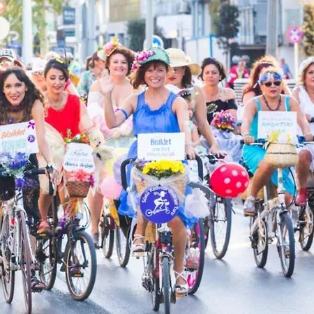 Apartment A Dream House With A Dream View In Royal Park *