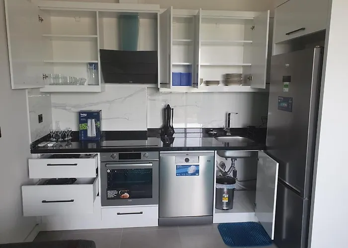 A Dreamy Luxury One-Bedroom Apartment With Special Views Of The Forest, Sea And Sunset אלאניה