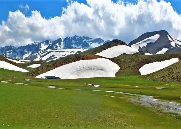 A Dreamy Luxury One-Bedroom Apartment With Special Views Of The Forest, Sea And Sunset Apartment