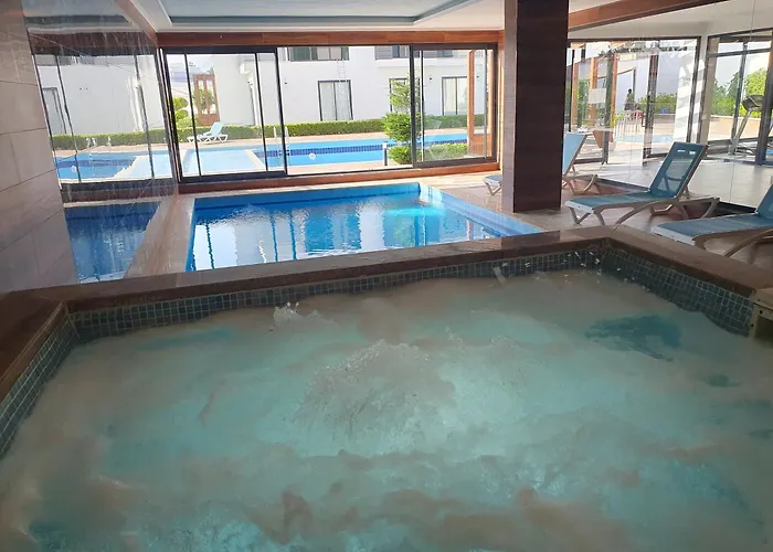 A Dreamy Luxury One-Bedroom Apartment With Special Views Of The Forest, Sea And Sunset Apartament *